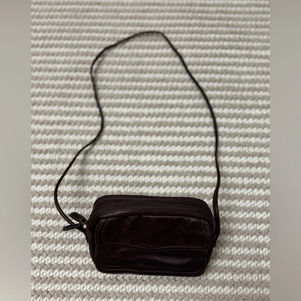 Rare Vintage FOSSIL Dark Coffee Brown Leather Compact Crossbody Organizer Retro